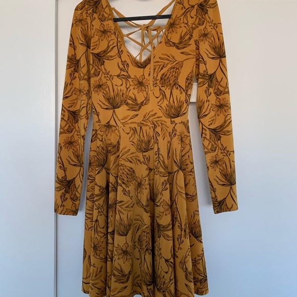 URBAN OUTFITTERS Long Sleeve Skater Dress with Lace Up Back - Picture 2 of 3